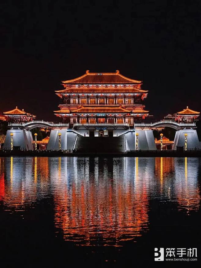 玩《天龙八部·归来》爽上天！无人机烟花秀今晚21:30亮相西安